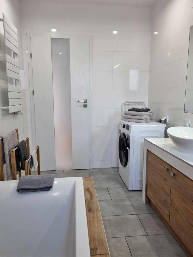 Domek Pod Swierkami -Apartament Swierkowy IV Kudowa Zdroj Ngoại thất bức ảnh